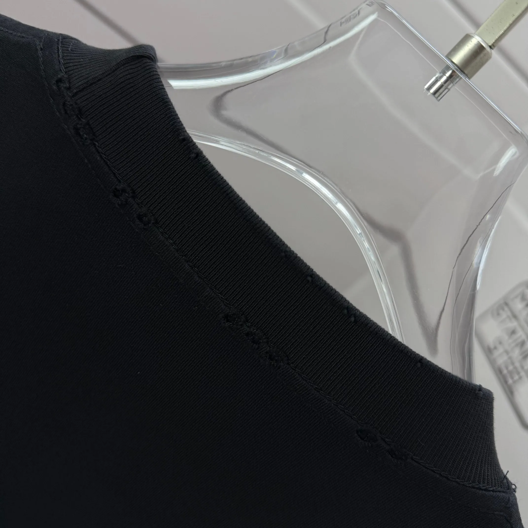 # * Balenciag*2026 New Arrival 320 tee Same Style : Black Size :S M L XL XXL Size： S （90-130 ） M （120-150 ） L （140-165 ） XL （160-180 ） XXL （180-210 ）